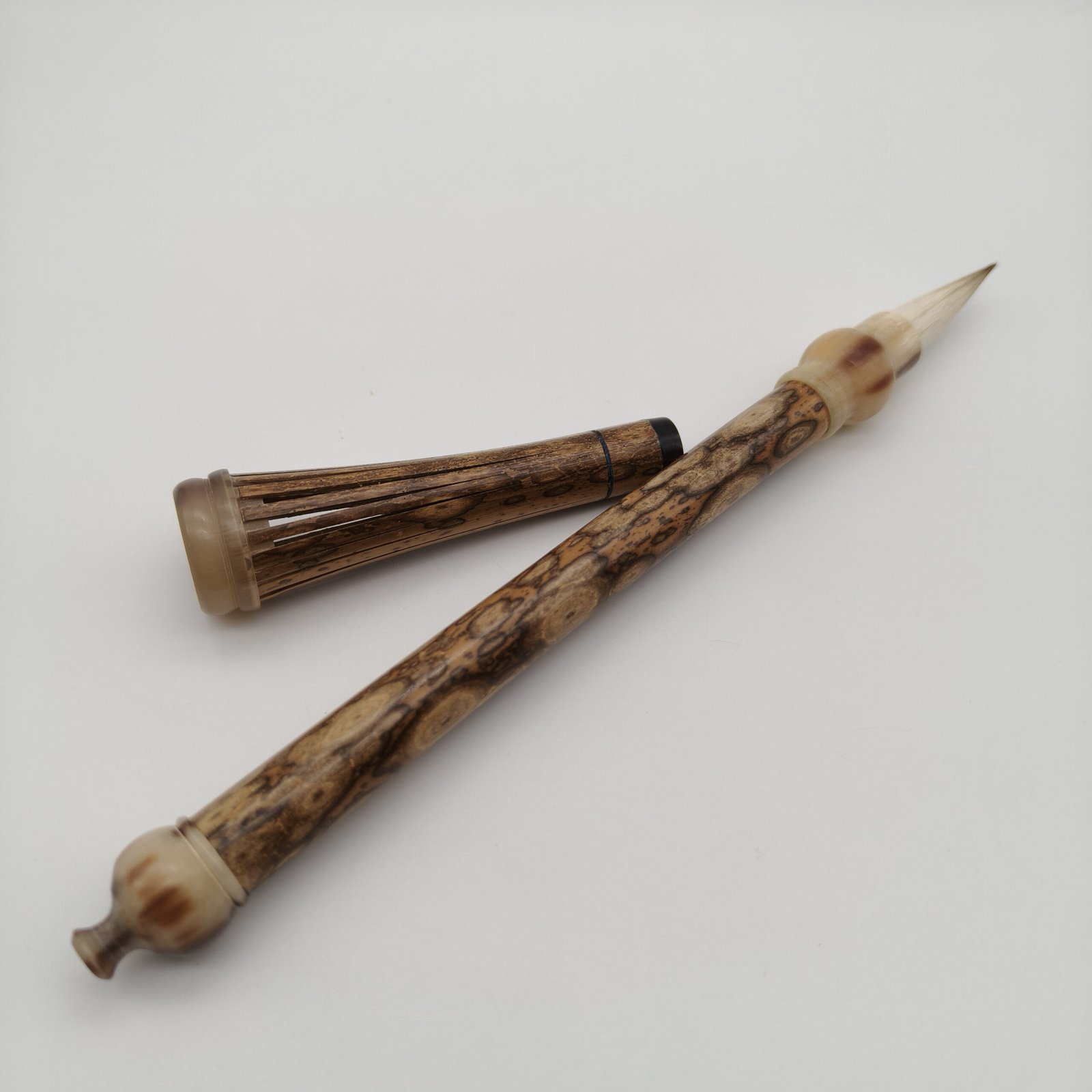 Pinceau Gongdeng des Song aux poils mélangés (pièce unique) 仿宋兼毫宮燈筆 – Image 5