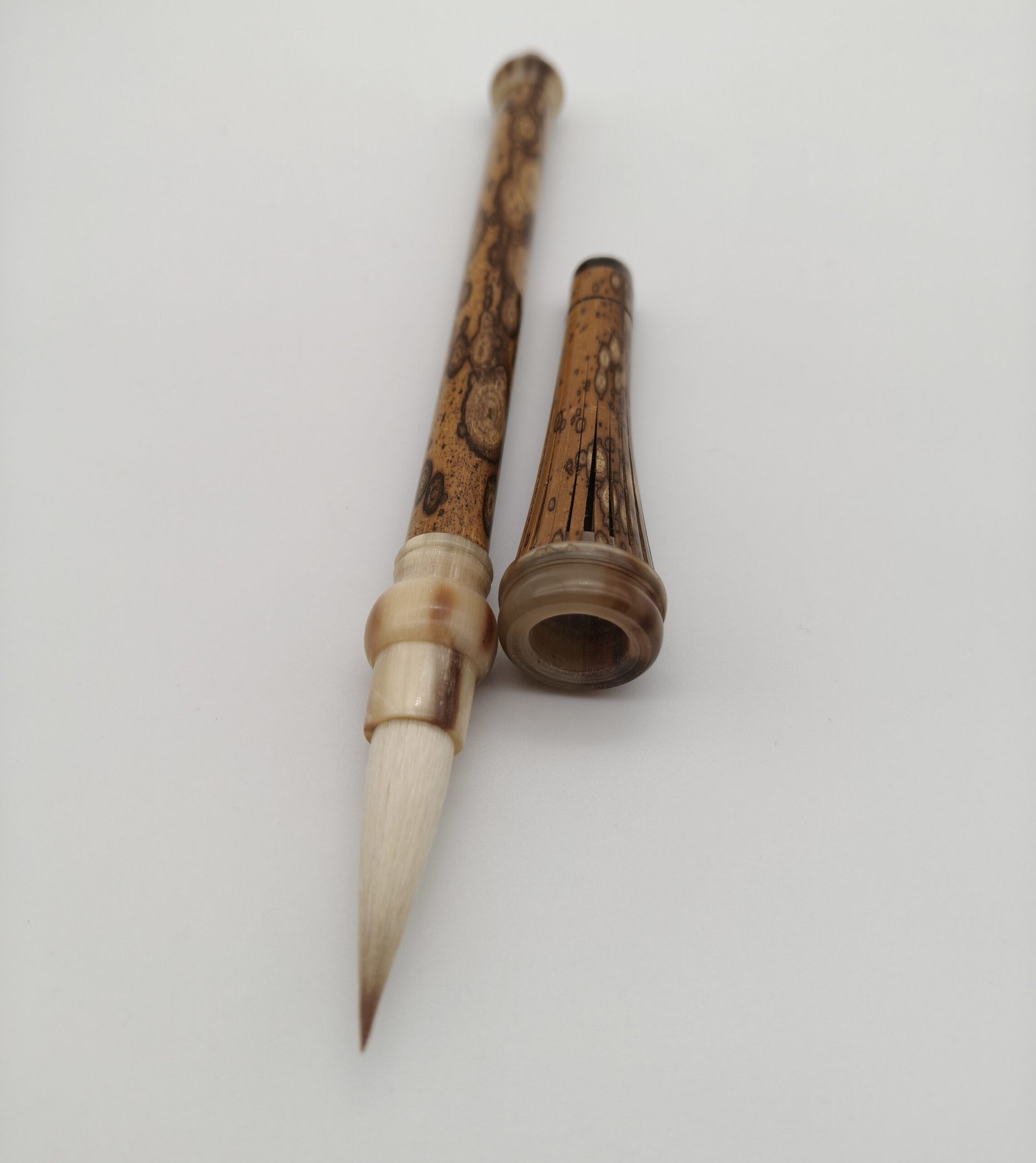 Pinceau Gongdeng des Song aux poils mélangés (pièce unique) 仿宋兼毫宮燈筆 – Image 7