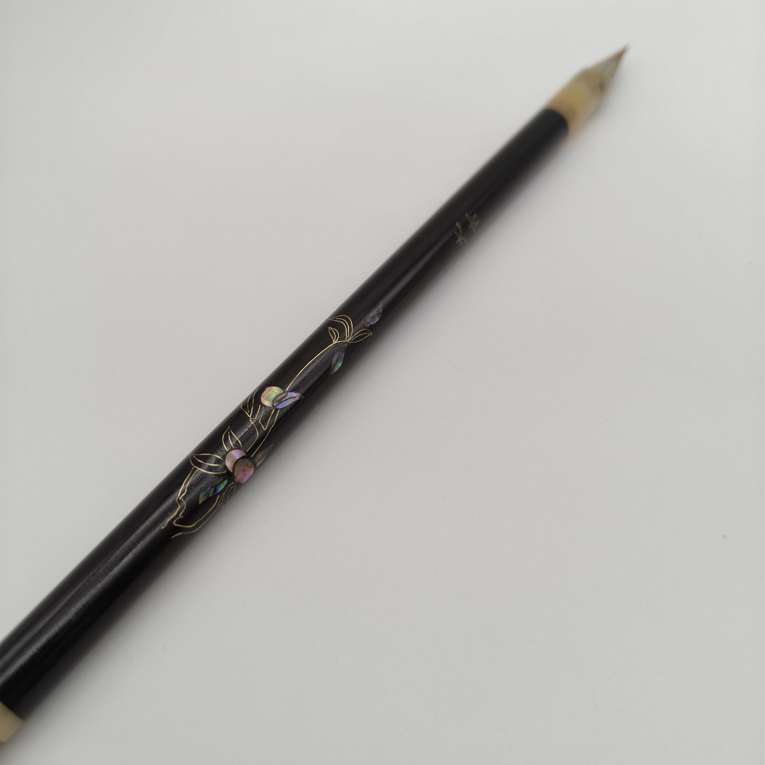 Pinceau minuscule aux poils de lièvre et de paon 孔雀紫毫 – Image 4